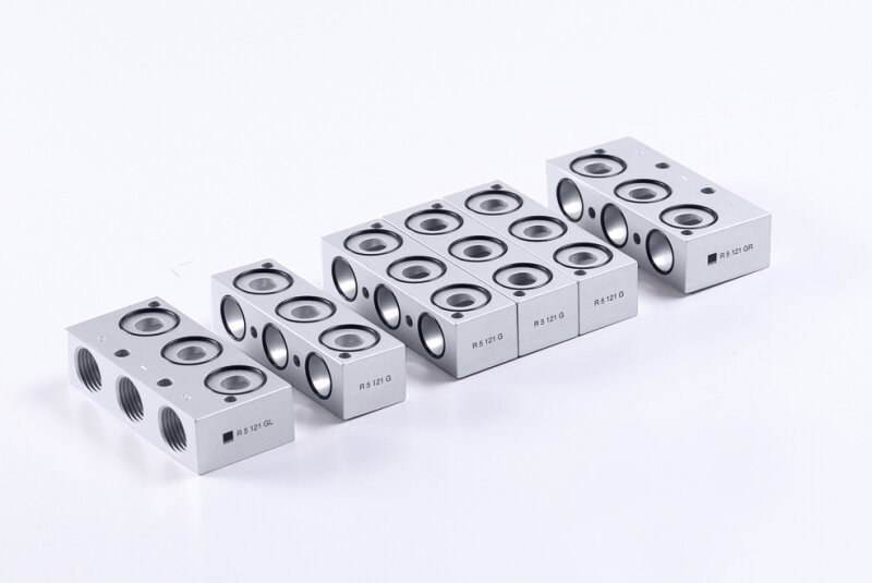 R 5 121 G